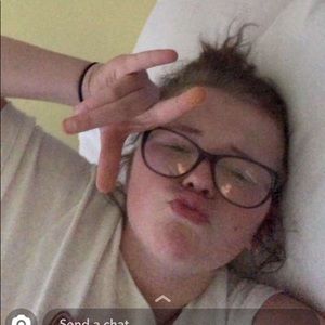 Meet your Posher, Alexis